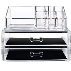 Makeup organizer